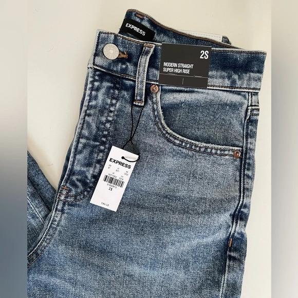Express Modern Straight Leg Super High Rise Distressed Blue Jeans Women’s 2S NWT - Picture 4 of 14